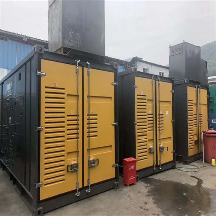 金门温度变化对不同类型欠压保护装置的可靠性影响有何差异？