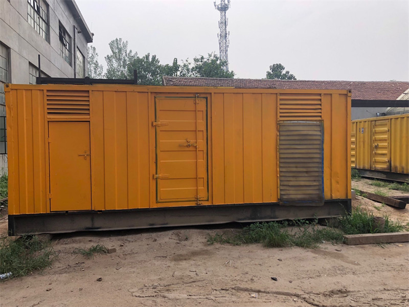 金门发电机出租进行负载测试时，电瓶电量不足的具体判断标准是什么？